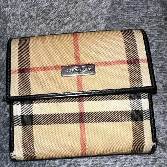 Burberry Tri-Fold Wallet - Picture 1 of 11